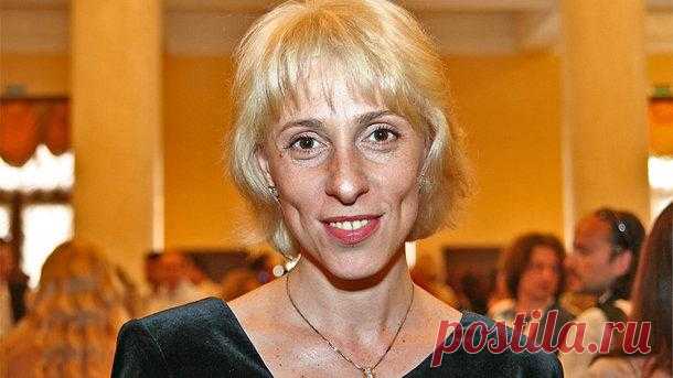 Звезду "Не родись красивой" не узнали из-за пластики: как сейчас выглядит актриса Юлия Рутберг