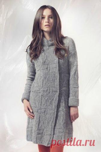 Пальто теневым узором.