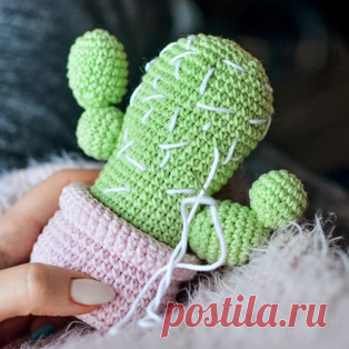 Кактус амигуруми. Схемы и описания для вязания игрушек крючком! Бесплатный мастер-класс от Татьяны Лысенко по вязанию кактуса в горшочке крючком. Высота вязаного растения примерно 13 см. для изготовления игрушки ав…