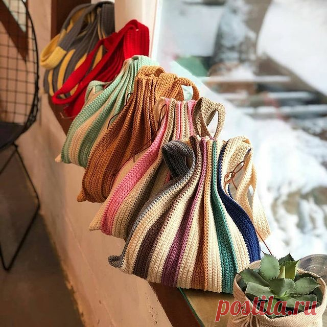 🌹🍃🌹 @drunkencrochet 🌹🍃🌹
.
.
.
.

#motif #ilovecrochet #knitaddict #kırlent #koltukşalı #tığişi #bebekbattaniyesi #battaniyemodelleri #babyblanket #babycrochet #crocheting #crochetlover #craftastherapy #crochetlife #yarnartjeans #crochetaddict #grannyblanket #grannysquare #örgü #örgüterapim #alizecottongold #knittingaddict #knittersofinstagram #crochetersofinstagram #instacrochet #crocheted #crochetflower #knitt #orgu #crochetgram