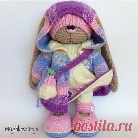 🐰 #villy_vanilly_shop #вязаныйзаяц #weamiguru (Автор идеи Бэла Макаева)