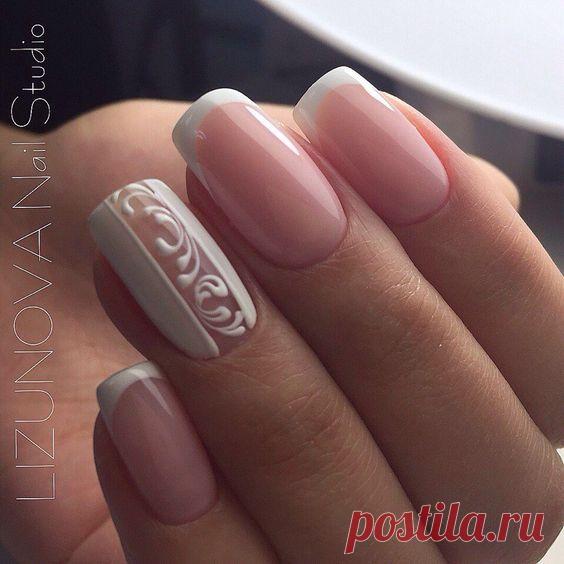 20 оригинальных вариантов маникюра с вензелями