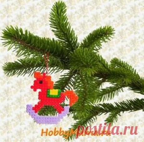 Детская поделка к Новому году: Лошадка из термомозаики. Схема | HobbyMama