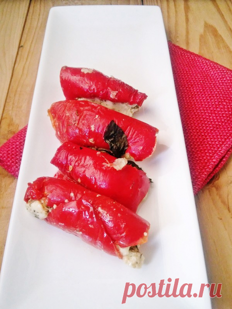 Перцы с козьим сыром