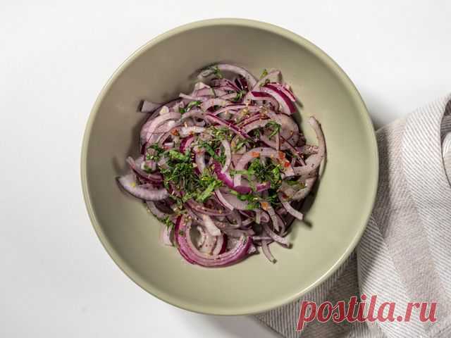 Салат из красного лука к мясу – пошаговый рецепт приготовления с фото