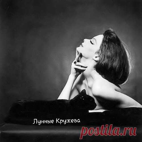 ЖЕНЩИНЫ И КОШКИ ВСЕГДА ПОСТУПАЮТ, КАК ИМ ЗАБЛАГОРАССУДИТСЯ; МУЖЧИНАМ И СОБАКАМ ОСТАЕТСЯ ТОЛЬКО РАССЛАБИТЬСЯ И СМИРИТЬСЯ С ТАКИМ ПОЛОЖЕНИЕМ ВЕЩЕЙ.
          Роберт А. Хайнлайн