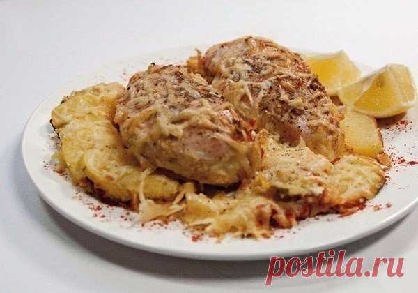 Куриные грудки, запеченные в сливках под сыром