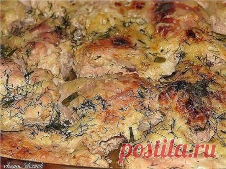 .5 ВКУСНЕЙШИХ ВТОРЫХ БЛЮД 
1.Пьяная рулька.
2.Буженина по-домашнему 
!2!етки с картошкой в сметанно-томатном соусе! 
4.Мясные рулетики с картошкой в сливках
5.Курочка в кефире
1.Пьяная рулька.
Ингредиенты:
рулька свиная 1.5 кг
морковь 0.5 шт
шпиговать
зубчик чеснока 5 шт
шпиговать
масло подсолнечное без запаха по вкусу
смесь перцев по вкусу
соль по вкусу
приправы по вкусу по вкусу
горчица острая по вкусу
пиво светлое 500 мл
Приготовление:
Рульку обмыть и обсушить…
Нарезать морковь и чеснок