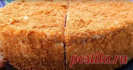 Новый рецепт торта Медовик. Без духовки и сковороды: готовим быстро на праздник Торт «Медовик» — это классическое десертное блюдо, которое пленяет своей простотой, нежностью и неповторимым вкусом. В торте нежный мед гармонично сочетается с кремом и коржами. Его история уходит корнями вглубь веков, когда мед был одним из основных сладких ингредиентов в русской кухне. Торт «Медовик» ассоциируется с теплом домашнего очага и семейными традициями, часто становясь центром […]