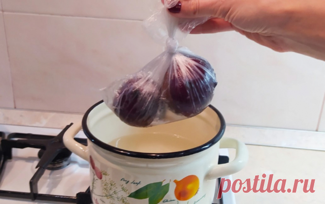 Варю свеклу только таким способом: вкусно и быстро! Без запаха и кастрюля всегда чистая Свекла имеет особенность окрашивать не только руки, но и посуду, в которой она варится. И вот ее отмывать, бывает сложновато. Я использую свой способ, благодаря которому: посуда всегда остается чистой; в процессе готовки на кухне нет характерного для готовящейся свеклы запаха; овощ остается сочным и сладким, ярко красным и вкусным. Всегда выбирайте свеклу среднего размера […]