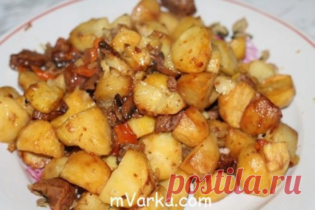 Тушеное мясо с грибами в мультиварке