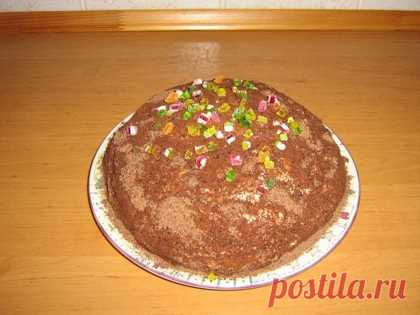 Гениальный тортик БЕЗ ВЫПЕЧКИ!!! От такого волшебного вкуса гости попадают! Привет, читатели! Сегодня мы покажем вам как приготовить вкусный гениальный торт. Ингредиенты: крекер «Рыбки» — 500 гр.; сметана — 1 литр (я добавляю на 250 гр. больше); сахар — 250 гр.; один банан (можно и курагу, и чернослив, и орехи); маленькая плитка шоколада. Приготовление: В миске смешайте сметану, сахар и пюре. Всыпьте крекер и хорошо …