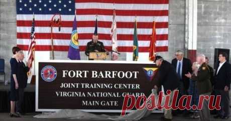 База армии США, расположенная в Блэкстоуне, штат Вирджиния, объявила об изменении своего названия с «Форт Пикетт» (в честь генерала Конфедерации) на «Форт Барфут» в честь полковника Ван Барфута, выдающегося ветерана Второй мировой войны и обладателя медали Почета  https://vestinewsrf.ru/mezhdunarodnaya_panorama/