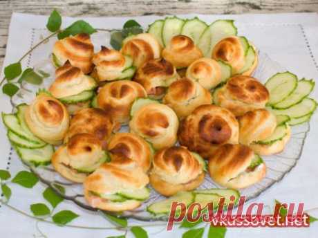 Профитроли с красной рыбой