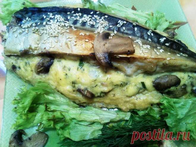 Запеченная скумбрия с начинкой Скумбрия – это универсальная рыба, которая подходит для засолки, жарки и запекания. В ней достаточно жира, поэтому во время термической обработки она получается сочная и вкусная. Разнообразить обычный…