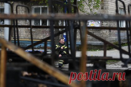 В ДНР рассказали о действиях ВСУ на фоне провалов на фронте. ВСУ, не добиваясь успехов на фронте, стараются бить по гражданскому населению и инфраструктуре, обвинил советник главы ДНР Ян Гагин. Чиновник отметил, что украинские военные намеренно повторно обстреливают районы, в которые после бомбежек прибывают спасатели и врачи.