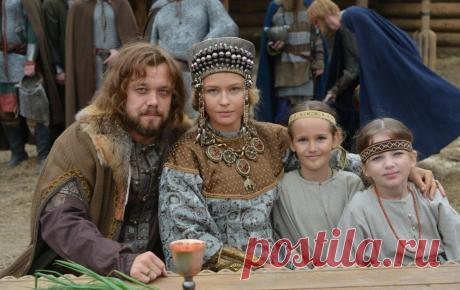 Какие фамилии на Руси самые древние | История России |