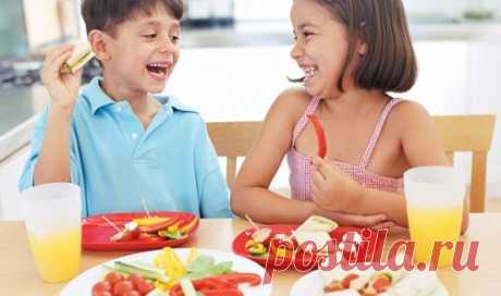 Диета для детей школьного возраста - советы родителям Диета для детей – как правильно питаться школьнику. Особенности детской диеты. Необходимые продукты в рационе. Соблюдение режима дня.