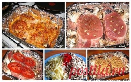 Острая свинина с сыром и грибами в духовке

Ингредиенты: - свинина - помидор - шампиньоны - свежий острый перец - чеснок - сыр - смесь перцев, соль - растительное масло - майонез
Натереть свинку солью, посыпать смесью перцев, ножом сделать дырочки и засунуть туда длинно нарезанный чеснок и выложить в емкость, предварительно устланную фольгой (фольгу чуть чуть смазать растительным маслом). Уложить вместе с парочкой грибочков.
Теперь на терке трем шампиньоны, сыр, мелко реже...
