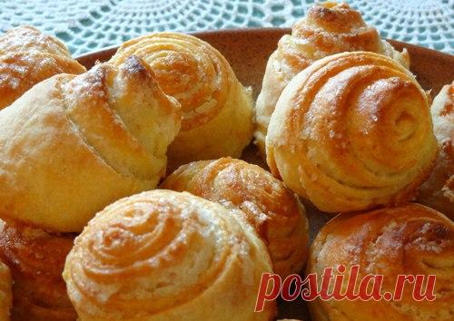 Очень вкусные воздушные булочки, даже похоже на вкус пирожное 

Ингредиенты: 

для теста: 
Показать полностью…