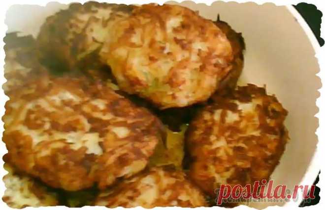 Котлеты картофельные с фаршем. Короткий фото-аудио рецепт Ингредиенты для котлет: 600 гр картофеля 200 гр фарша (на Ваш вкус) у меня свиной 1 куриное яйцо 1 луковица 1 ст.л. панировочных сухарей черный молотый перец по вкусу соль по вкусу растительное масло ...