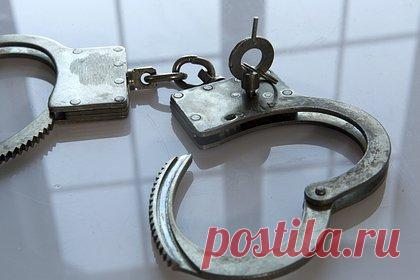 Похитившего 592 миллиона рублей российского контр-адмирала попросили освободить