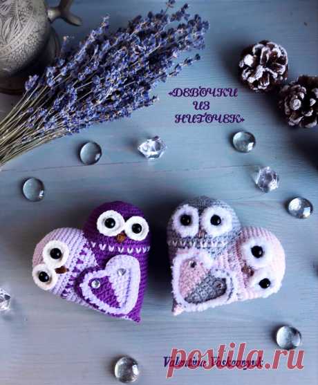 PDF Влюблённые Совушки. FREE amigurumi crochet pattern. Бесплатный мастер-класс, схема и описание для вязания амигуруми крючком. Вяжем игрушки своими руками! Сова, совунья, совёнок, филин, owl, baykuş, chouette, eule, coruja, sowa, sova. #амигуруми #amigurumi #amigurumidoll #amigurumipattern #freepattern #freecrochetpatterns #crochetpattern #crochetdoll #crochettutorial #patternsforcrochet #вязание #вязаниекрючком #handmadedoll #рукоделие #ручнаяработа #pattern #tutorial #häkeln #amigurumis