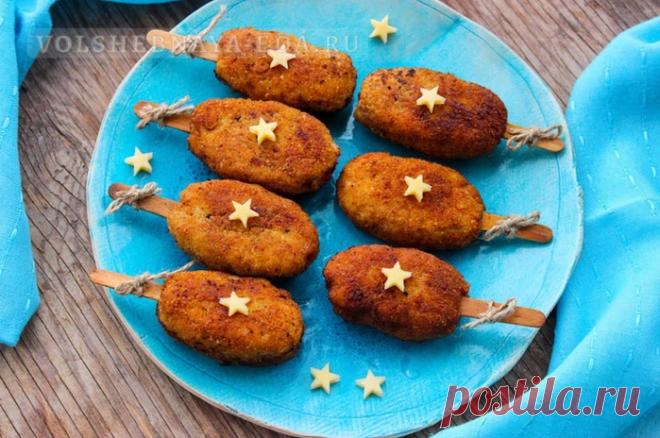 Котлеты-эскимо из курицы с сыром
