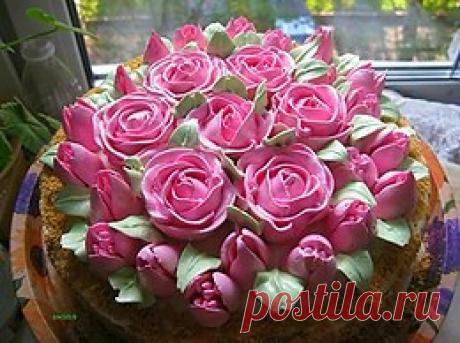 Торт &quot;Нежный&quot; с яблочным повидлом

Хочу предложить Вам очень вкусный, ароматный торт с яблочным повидлом. Нашла на просторах интернета, из нескольких рецептов сделала свой.

ИНГРЕДИЕНТЫ:

КОРЖИ:
4-Яйц...