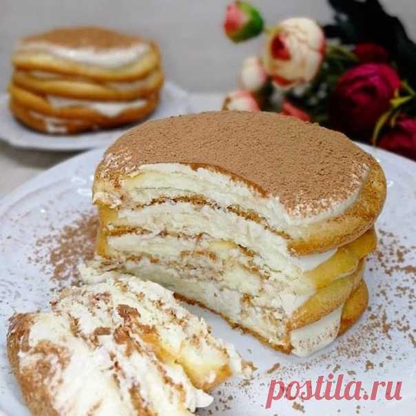 ПИРОЖНОЕ (ВЫСОКОБЕЛКОВОЕ) 

Ингредиенты:⠀
2 яйца
190 гр.мягкого творога 0,1%
10гр.сахарозаменителя （у меня фитпарад 7)
100 мл крепкого кофе(жидкое)
3гр.какао
⠀
Приготовление:
Желтки отделить от белков. В белки добавить 5гр.сахзама,ванилин и взбить до крепких пик. В желтки добавить 40гр.творога,перемешать,затем добавить взбитые Белки и аккуратно перемешать силиконовой (деревянной) лопаткой. Выложить массу в виде лепешек на силиконовый коврик, получается 8 шт. Запекать в раз...