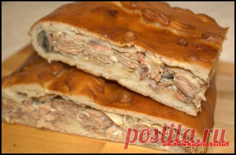 РЫБНЫЙ ПИРОГ - ВКУСНОТИЩЕ!
Ингредиенты для приготовления блюда «Пирог с рыбой и картошкой»:
Для теста:
- кефир 600 мл.;
- мука высшего сорта 500-600 гр.;
- маргарин 150 гр.;
- куриные яйца 2 шт.;
- сода, гашенная уксусом- 1 чайная ложка;
Для начинки пирога:
- рыба (у меня был минтай) – 1 кг.;
- картофель около 1 кг.;
- лук 4-5 шт.;
- сливочное масло 150 гр.;
- различные специи по вкусу;
- соль, перец.
*******
Начнем приготовление пирога с замеса теста. Для этого растаплива...