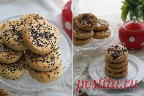 Сырное печенье с чесноком