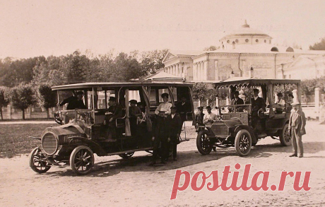 Юбилей маршрутки
110 лет назад, 30 июля (по новому стилю) 1907 года, по Москве поехали первые механические омнибусы. Граф А.Д. Шереметев на свои деньги приобрел в Германии 12-местный "бензиновый шарабан…