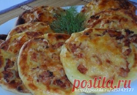 КАРТОФЕЛЬНЫЕ ВАТРУШКИ С КУРИЦЕЙ.