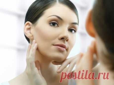 Убираем щеки и делаем скулы красивыми Лицо – это визитная карточка каждой женщины. В молодости кожа упругая, но, с годами мышцы расслабляются, и кожа становится менее упругой. Щеки постепенно отвисают, появляется второй подбородок. Когда появляется лишний вес, щеки становятся пухлыми, чем очень расстраивают женщину. Но, очень часто молодые женщины стакиваются и с проблемой провисания кожи вследствие резкого снижения веса. Если делать …