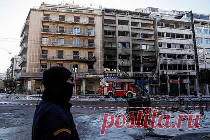 В Греции взорвался завод по производству динамита. В Греции произошел взрыв на заводе взрывчатых веществ, три человека пропали без вести, двое пострадали. Завод по производству динамита находился в районе Итеа. Производственная часть завода полностью разрушена. На место направлены 11 пожарных из спецподразделения по борьбе с природными катастрофами.