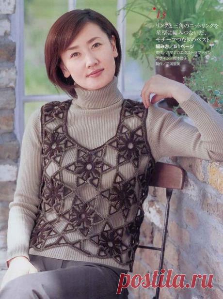 Оригинальная ажурная безрукавка крючком.