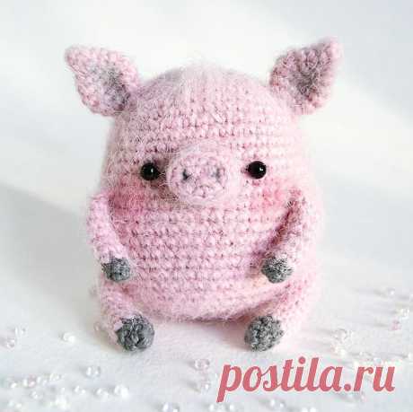 PDF Поросёнок Том крючком. FREE crochet pattern; Аmigurumi doll patterns. Амигуруми схемы и описания на русском. Вязаные игрушки и поделки своими руками #amimore - свинка, поросёнок, свинья, поросенок, pig, swine, cerdo, maiale, Schwein, świnia, porco, domuz, sika, cochon, prase, gris, siga. Amigurumi doll pattern free; amigurumi patterns; amigurumi crochet; amigurumi crochet patterns; amigurumi patterns free; amigurumi today.