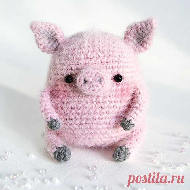 PDF Поросёнок Том крючком. FREE crochet pattern; Аmigurumi doll patterns. Амигуруми схемы и описания на русском. Вязаные игрушки и поделки своими руками #amimore - свинка, поросёнок, свинья, поросенок, pig, swine, cerdo, maiale, Schwein, świnia, porco, domuz, sika, cochon, prase, gris, siga. Amigurumi doll pattern free; amigurumi patterns; amigurumi crochet; amigurumi crochet patterns; amigurumi patterns free; amigurumi today.