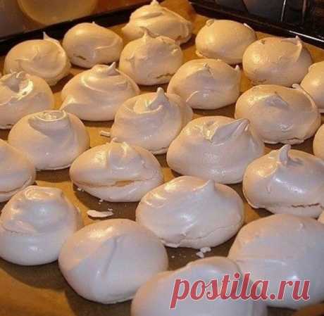 Как приготовить вкуснейшее безе в домашних условиях
⠀
Для приготовления понадобится:
Сахар - 1 ст
Яичный белок - 4 ш
Показать полностью...