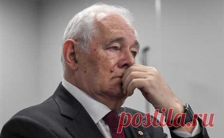 Песков назвал абсурдными санкции ЕС против Рошаля и Москальковой. Санкции ЕС против президента НИИ неотложной детской хирургии и травматологии Леонида Рошаля и уполномоченного по правам человека Татьяны Москальковой абсурдны, заявил на брифинге пресс-секретарь президента России Дмитрий Песков, передает корреспондент РБК.