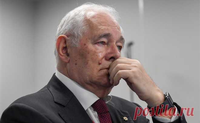 Песков назвал абсурдными санкции ЕС против Рошаля и Москальковой. Санкции ЕС против президента НИИ неотложной детской хирургии и травматологии Леонида Рошаля и уполномоченного по правам человека Татьяны Москальковой абсурдны, заявил на брифинге пресс-секретарь президента России Дмитрий Песков, передает корреспондент РБК.