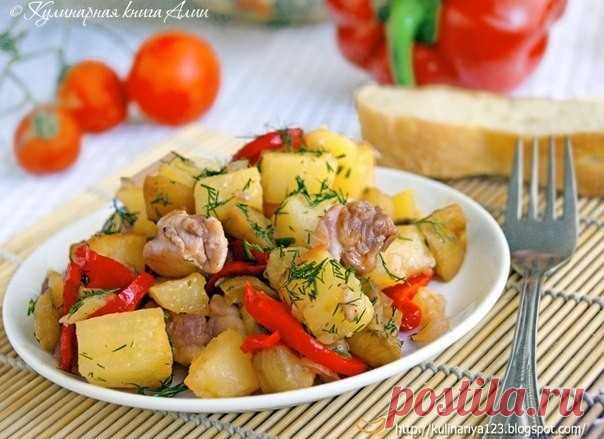 ​Ужин Ассорти 
Вам понадобится:2 средних баклажана, 6-7 средних сырых картофелин, 8 небольших кусочков курятины ( у меня с грецкий орех размером), 2 шт. болгарского красного перца, репчатый лук 2 шт. средних, укропа на посыпку (обязательно, он подчеркивает вкус), 4...