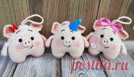 PDF Хрюшки Миники. FREE amigurumi crochet pattern. Бесплатный мастер-класс, схема и описание для вязания игрушки амигуруми крючком. Вяжем игрушки своими руками! Свинка, поросенок, pig, piglet, piggy, свинья, поросёнок. #амигуруми #amigurumi #amigurumidoll #amigurumipattern #freepattern #freecrochetpatterns #crochetpattern #crochetdoll #crochettutorial #patternsforcrochet #вязание #вязаниекрючком #handmadedoll #рукоделие #ручнаяработа #pattern #tutorial #häkeln #amigurumis