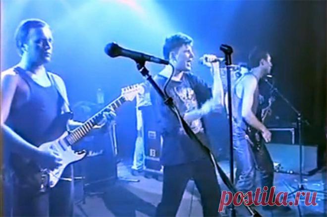 Популярность группы «Сектор Газа» выросла на фоне войны Израиля и Палестины. При этом в комментариях в соцсетях пользователи иногда просят исполнителей «прекратить бомбить евреев».