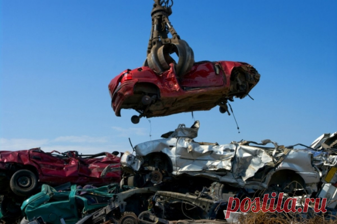 По «китайцам». Эксперты оценили последствия увеличения утильсбора на авто. За новые преференции для отечественного автопрома заплатят простые россияне.