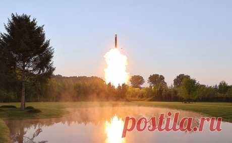 В КНДР заявили об успешном запуске боеголовок раздельного маневрирования. В КНДР провели испытание ракетных боеголовок раздельного маневрирования, передает Voice of Korea.