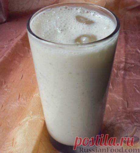 Рецепт: Ласси с бананом и мускатным орехом на RussianFood.com