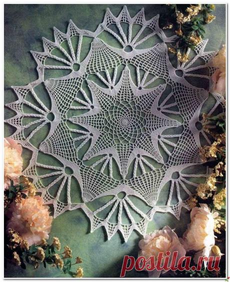Оригинальная салфетка крючком