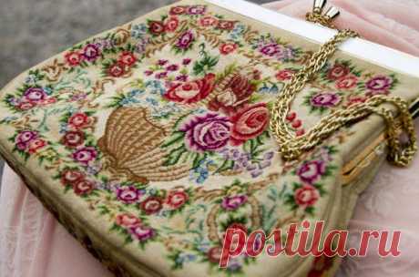 винтажная сумочка с потрясающей вышивкой